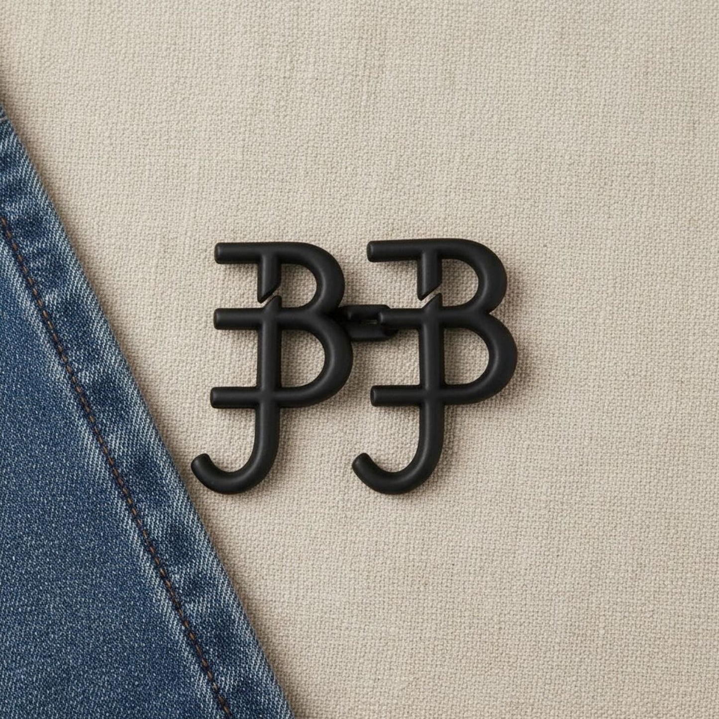 SIGNATURE WAIST KNOT